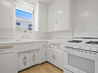 1034 5th St in Santa Monica - 5 blocks to the beach & North of Wilshire Blvd!, Santa Monica, CA 90403