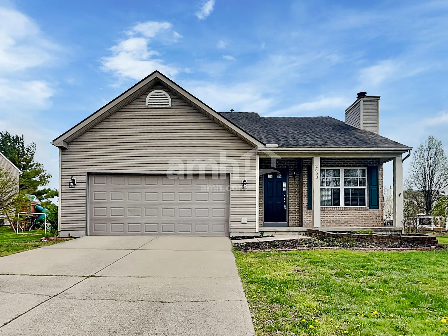 3 bed, 2.5 bath, 1971 sqft, $2,375 — Photo 1