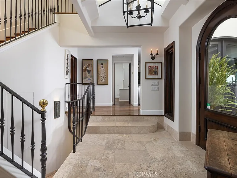 230 High Dr — Photo 4