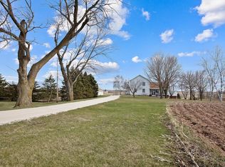 10423 English Lake Rd, Manitowoc, WI 54220