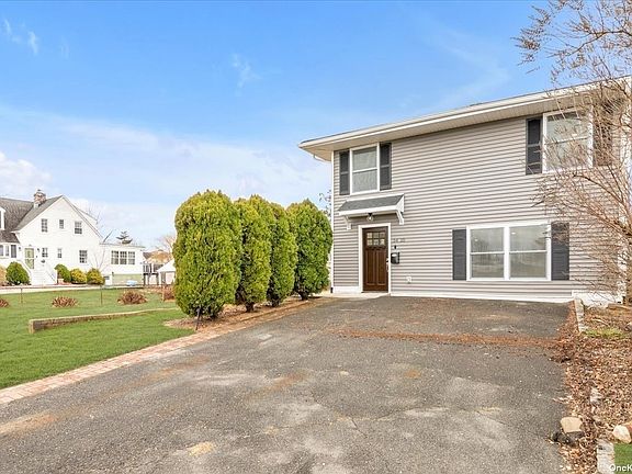 2nd image of 3410 Colony Dr