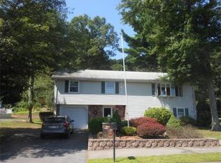 16 Juniper Dr, Saugus, MA 01906