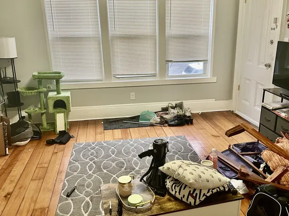 2216 W 24th St, Chicago, IL 60608