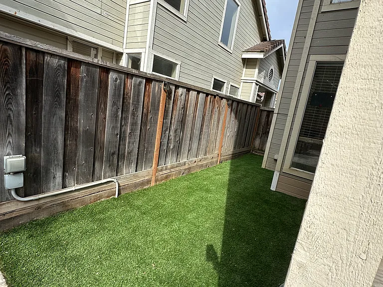 21020 Country Park Rd — Photo 10