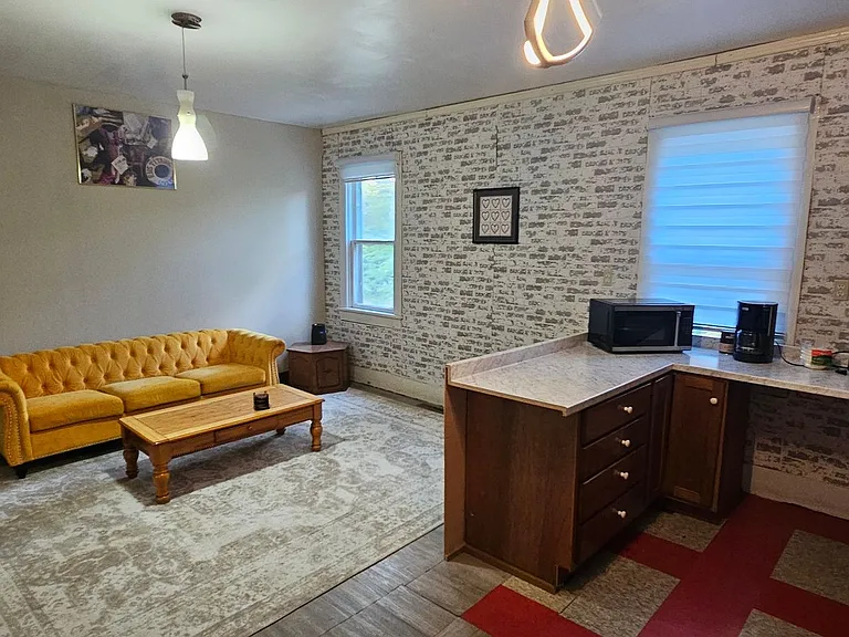 882 Locust Dr #1 — Photo 9