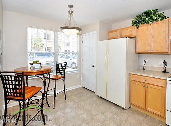 3rd image of 5927 Lake Pointe Village Cir APT 809