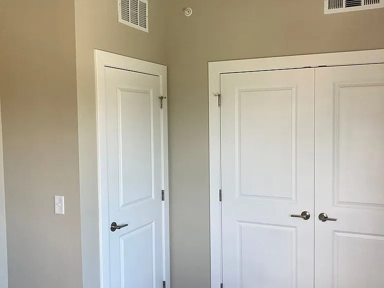 2606 Apache Court Suites 101 4 #201-301 — Photo 35