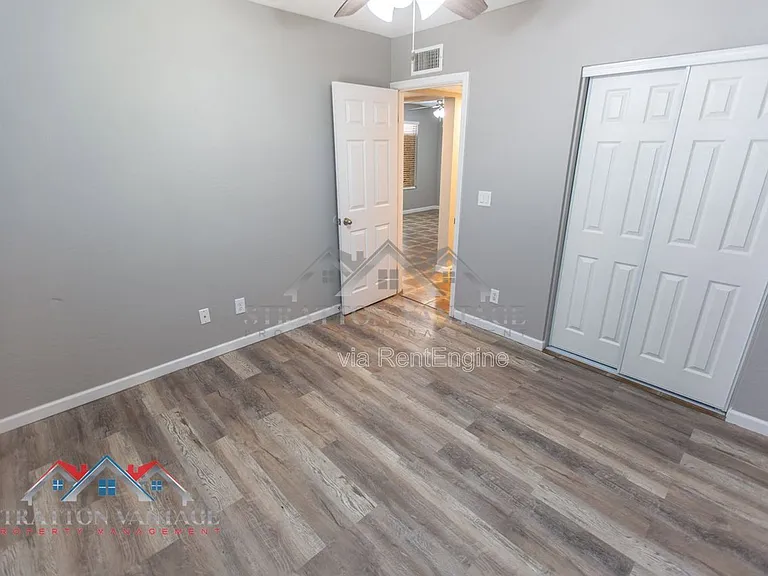 448 N Lesueur — Photo 15