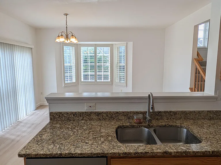 17289 Vaughn Ln — Photo 15