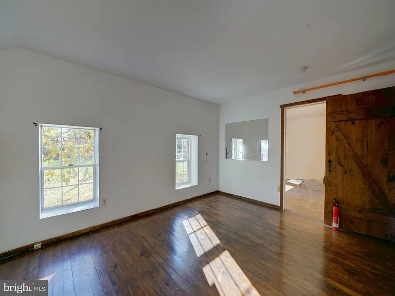 2793 Pfefferkorn Rd #B — Photo 32