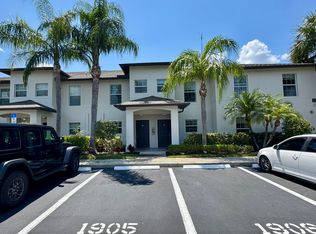 9093 Gervais Cir, Naples, FL 34120