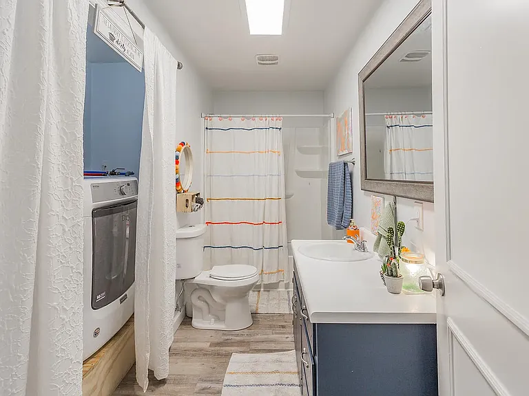 4544 N 27th Hwy — Photo 4