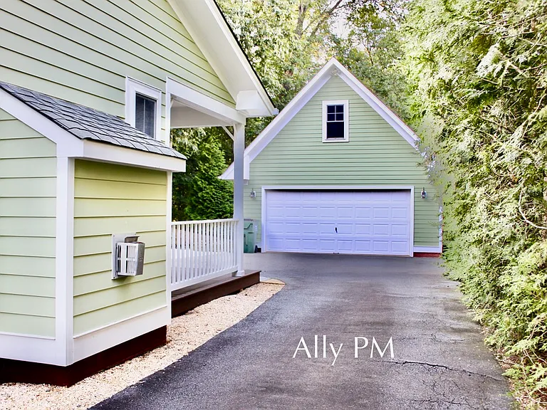 1892 Clay Dr — Photo 19