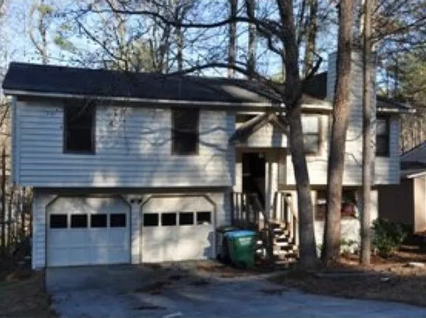 1413 Silver Lake Dr, Norcross, GA 30093