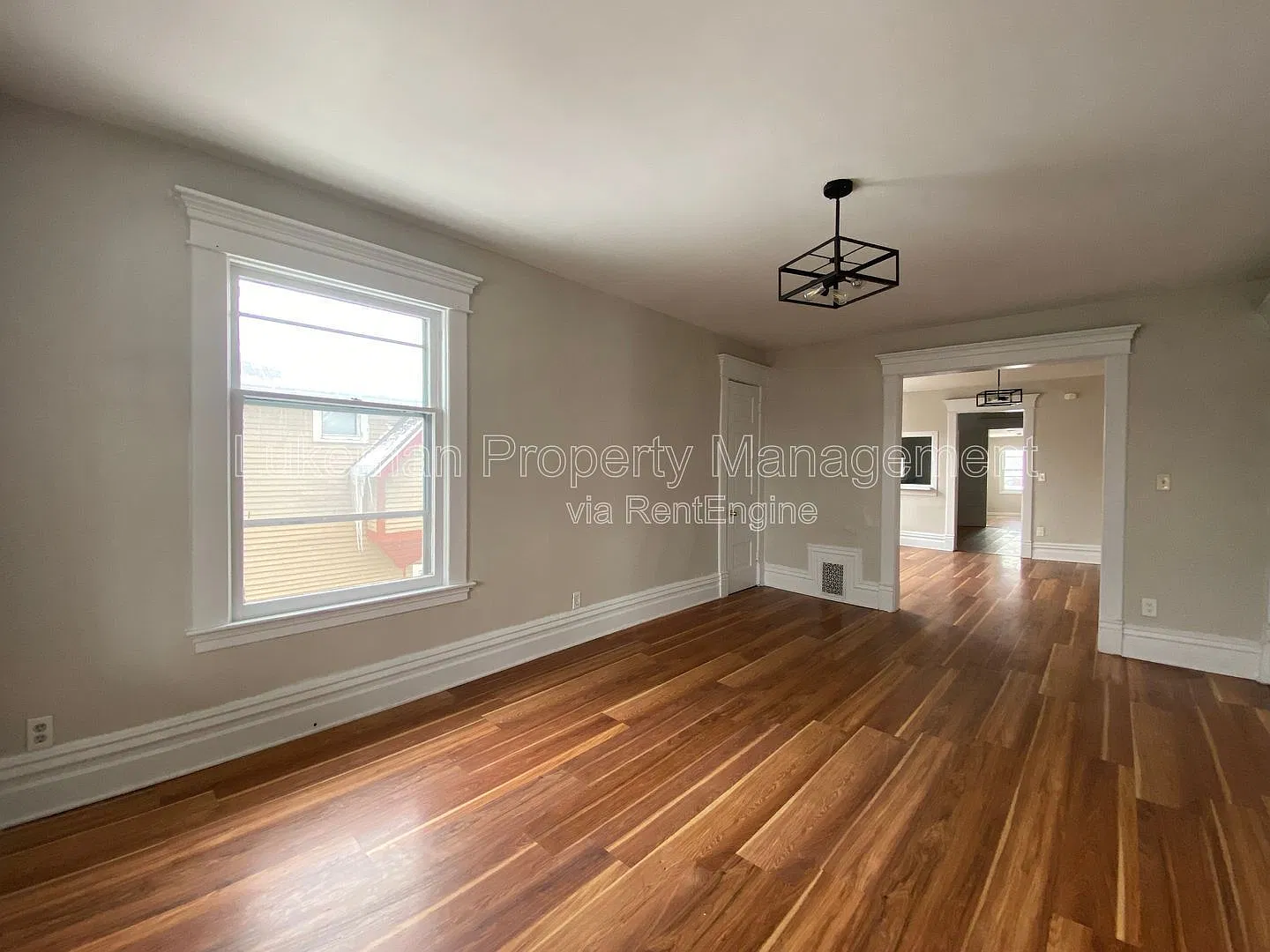 4 bed, 2.0 bath, 1411 sqft, $1,300 — Photo 4