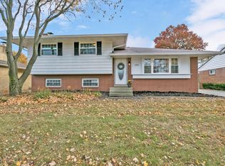 1140 Erickson Rd, Columbus, OH 43227