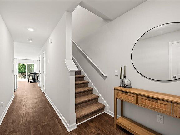 3rd image of 277 Ivory Shadow Rd