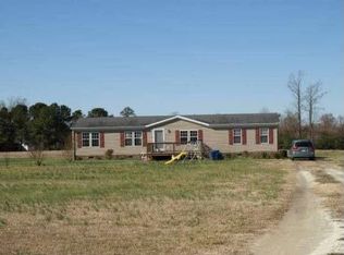 105 Wildcat Ct, Richlands, NC 28574
