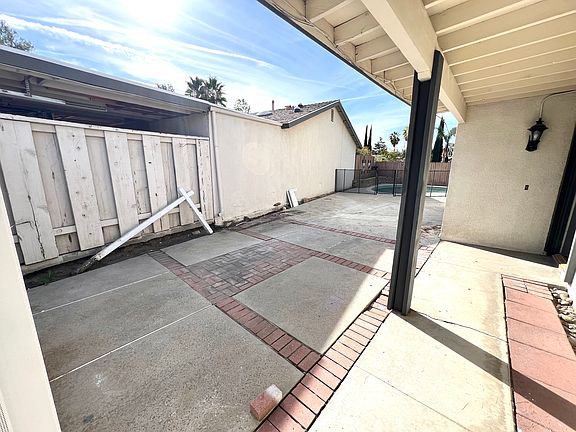 Potential RV or boat parking in the back.