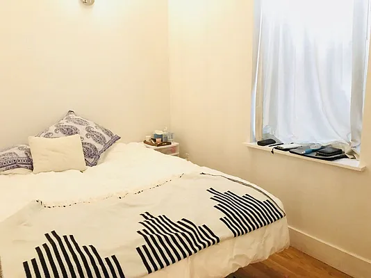 Rented by EXR | media 7