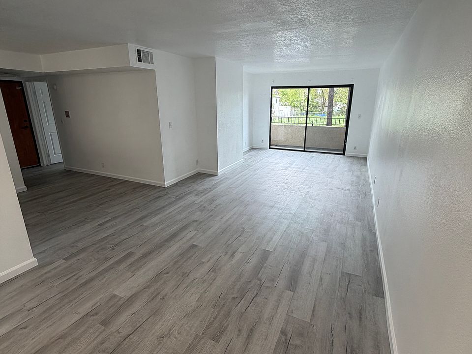 1st image of 4434 Fulton Ave APT 101
