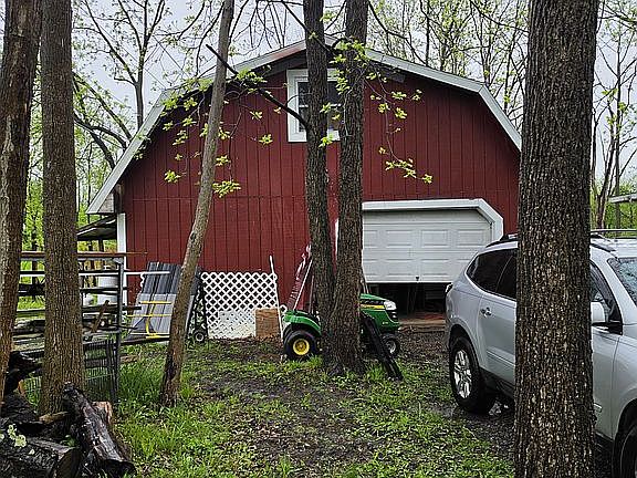 5th image of 36 Atwater Rd