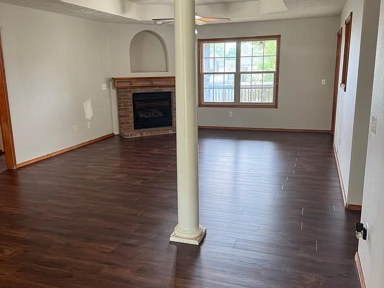 4422 W Tarkio St — Photo 3