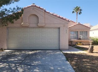1929 Solana Del Norte Way, North Las Vegas, NV 89031