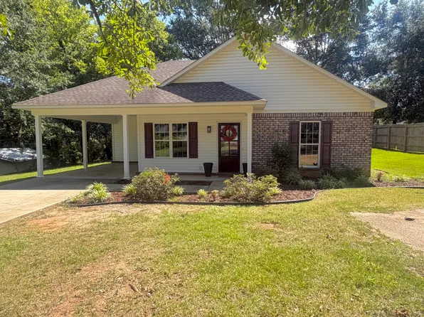 186 Wilson St, Pontotoc, MS 38863