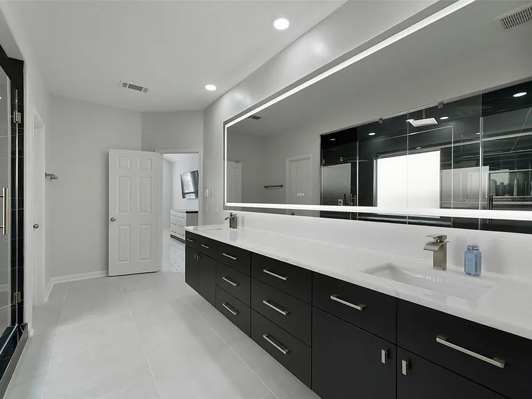 2315 Bending Spring Dr — Photo 26