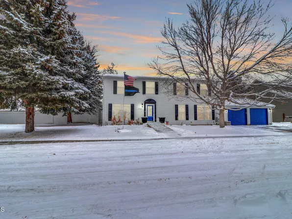 1710 22nd St W, Williston, ND 58801