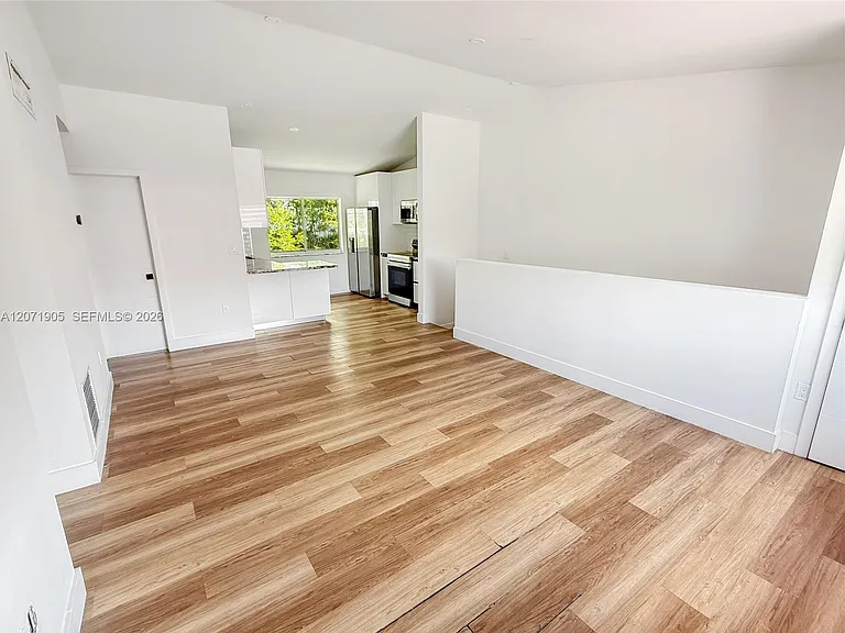 8035 Lake Dr #205 — Photo 5