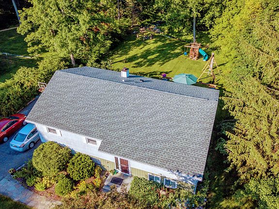 2nd image of 1754 Maxwell Ct