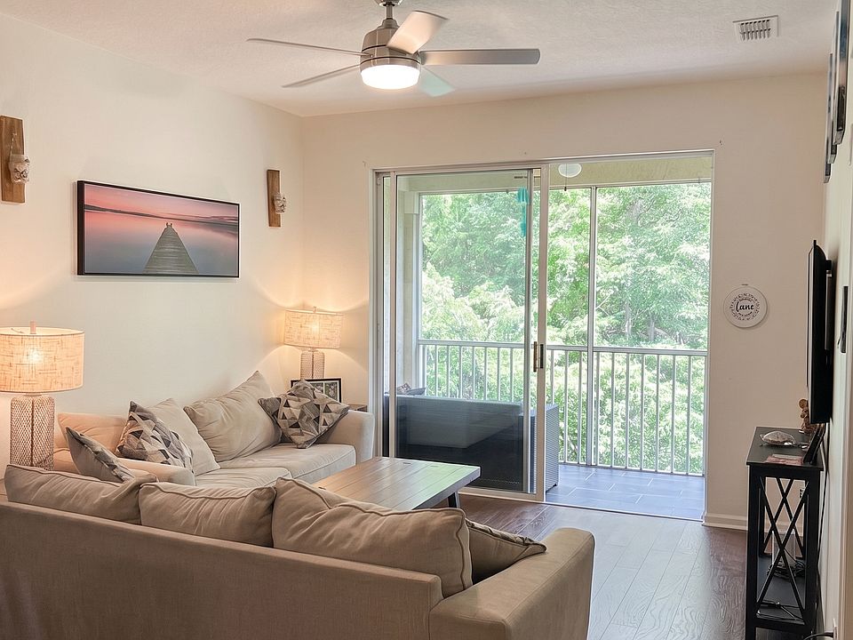 1st image of 10550 Baymeadows Rd Unit 128