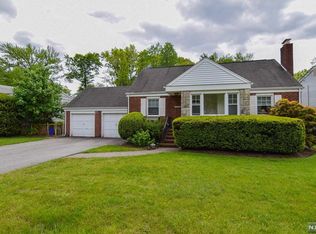 409 Saddle River Rd, Saddle Brook, NJ 07663