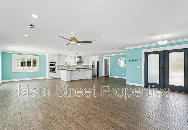 231 Sabine Dr — Photo 21