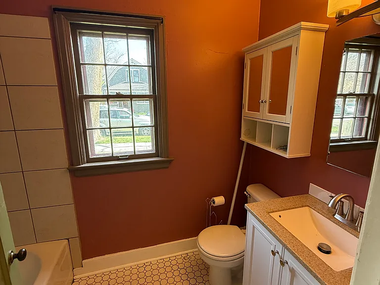 1402 W Lemp St — Photo 16