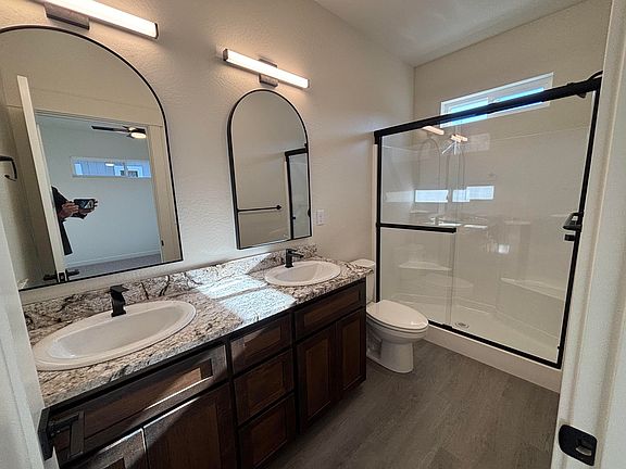 4th image of 723 Dahl Pl #4