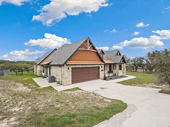 3rd image of 1119 Sunrise Place