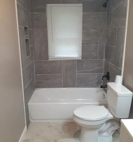 907 Cedar St — Photo 3