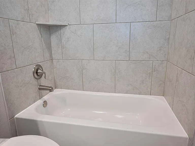 31415 Conover Dr — Photo 35