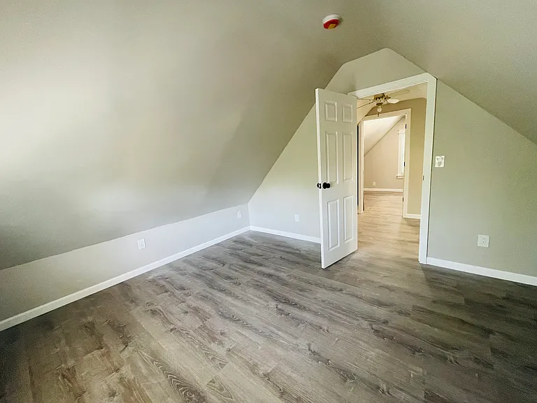 9809 Baltic Rd — Photo 29