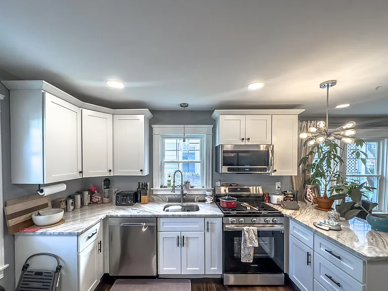 115 Westwood Ave — Photo 16