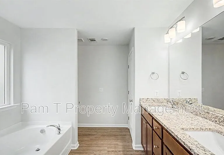 20 Swallow Tail Cir — Photo 25