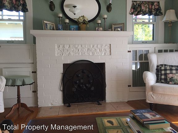 3rd image of 3557 Bancroft St