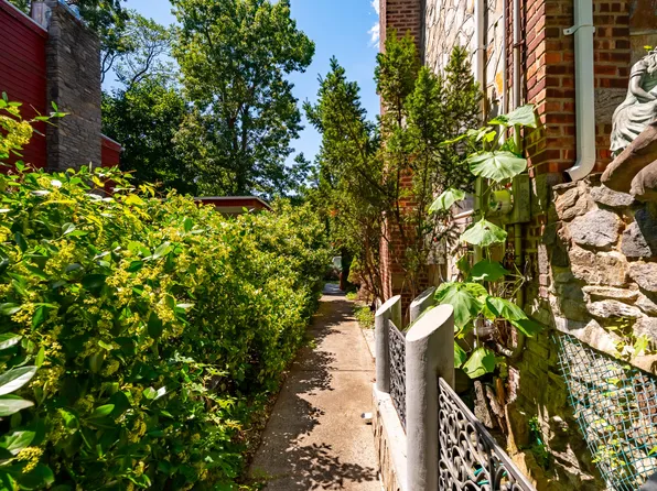 6015 Independence Avenue image 72 of 85