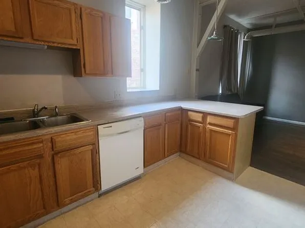 1211 Howard St APT 302, Omaha, NE 68102