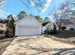 111 Gables Gate Ct, Apex, NC 27539