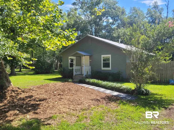 22230 7th St, Silverhill, AL 36576