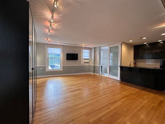 5th image of 29 S State St APT 517